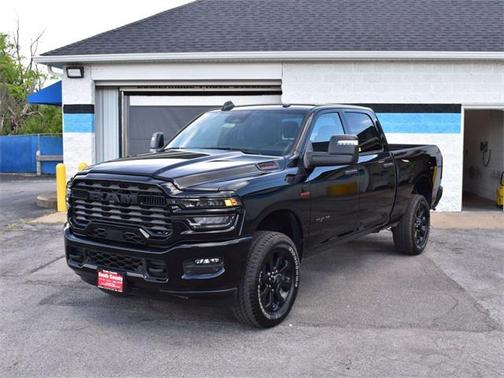 2025 RAM 2500 Big Horn Crew Cab 4x4 6'4' Box