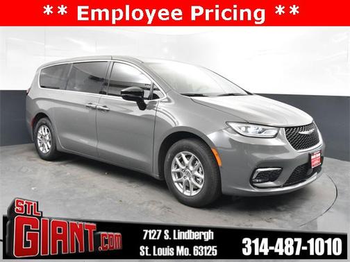2025 Chrysler Pacifica L