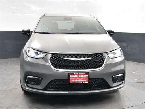 2025 Chrysler Pacifica L