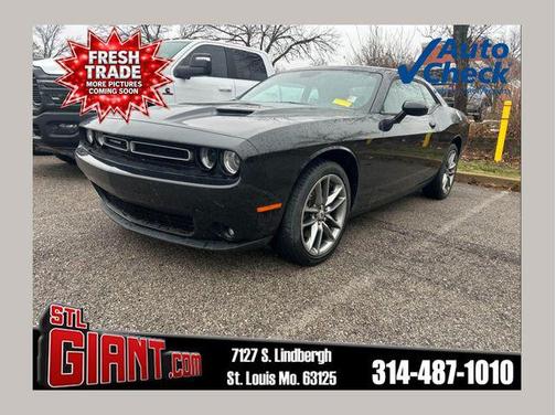 2021 Dodge Challenger SXT