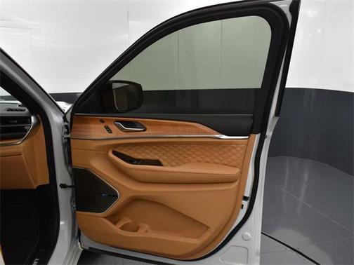 2024 Jeep Grand Cherokee Summit