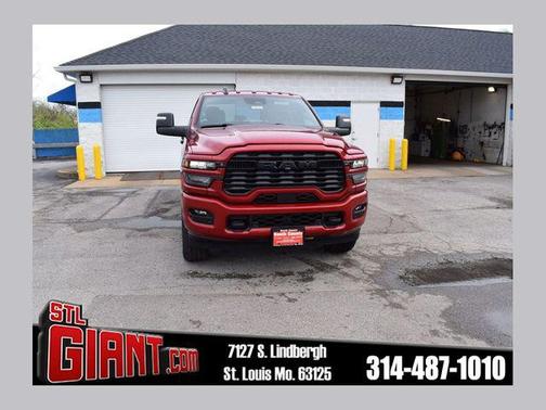 Molten Red Pearlcoat 2026 RAM 2500 Big Horn Crew Cab 4x4 6'4' Box