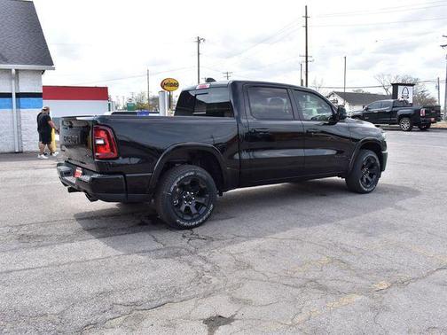 Diamond Black Crystal Pearlcoat 2026 RAM 1500 Big Horn/Lone Star