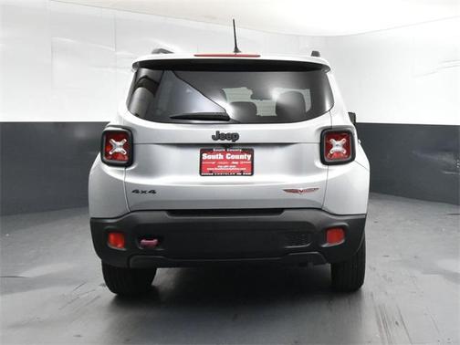 2016 Jeep Renegade Trailhawk