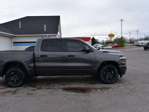 Granite Crystal Metallic Clearcoat 2026 RAM 1500 Big Horn/Lone Star