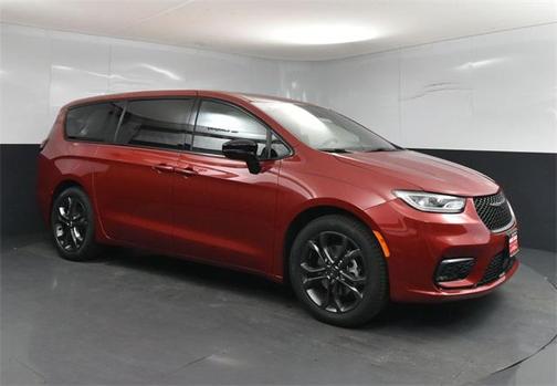 2026 Chrysler Pacifica L