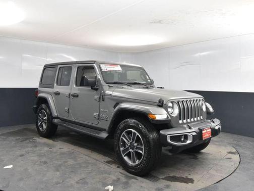 2023 Jeep Wrangler 4-Door Sahara 4x4