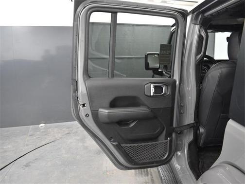 2023 Jeep Wrangler 4-Door Sahara 4x4