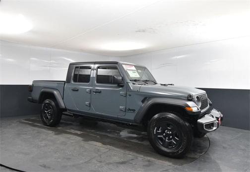 2026 Jeep Gladiator Sport