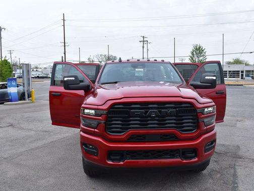 Molten Red Pearlcoat 2026 RAM 2500 Big Horn Crew Cab 4x4 6'4' Box