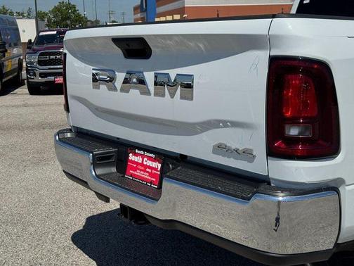 2025 RAM 2500 Tradesman Crew Cab 4x4 6'4' Box