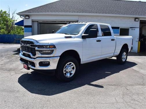 2025 RAM 2500 Tradesman Crew Cab 4x4 6'4' Box
