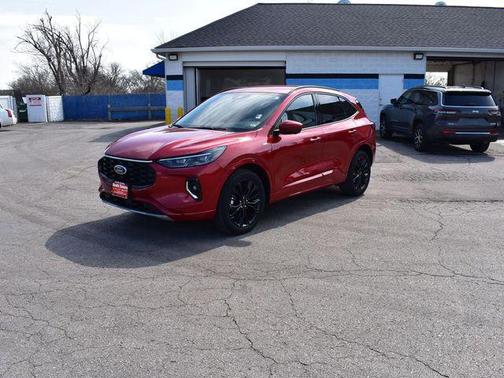 2023 Ford Escape ST-Line Elite