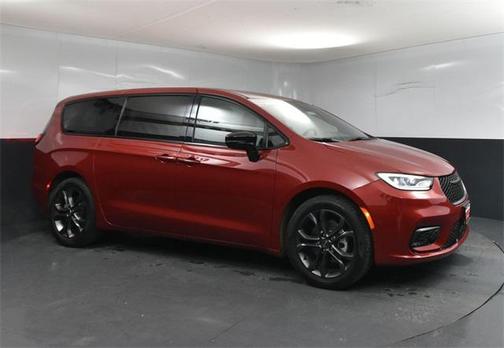 2026 Chrysler Pacifica L