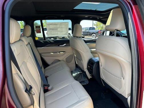 2025 Jeep Grand Cherokee Limited X