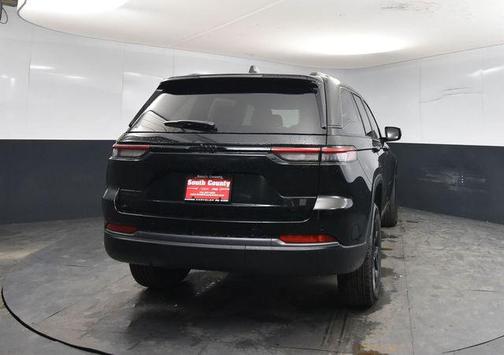 2026 Jeep Grand Cherokee Altitude