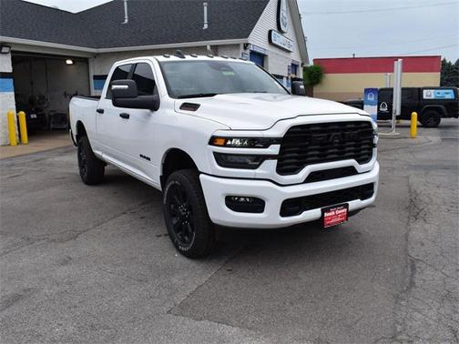 2025 RAM 2500 Big Horn Crew Cab 4x4 6'4' Box