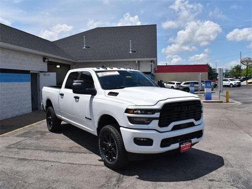 2025 RAM 2500 Big Horn Crew Cab 4x4 6'4' Box