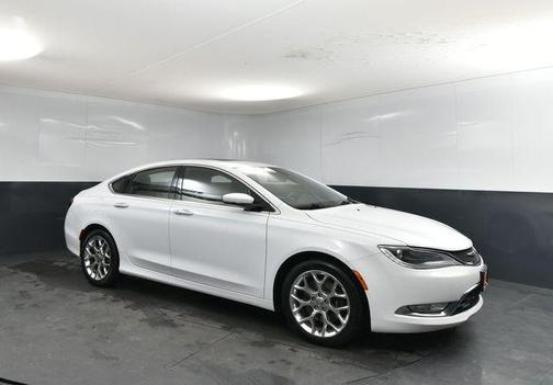 2016 Chrysler 200 C