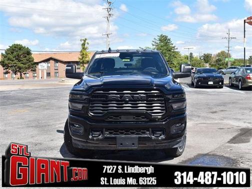 2025 RAM 2500 Big Horn Crew Cab 4x4 6'4' Box