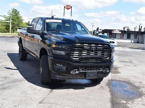 2025 RAM 2500 Big Horn Crew Cab 4x4 6'4' Box