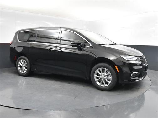 2025 Chrysler Pacifica L