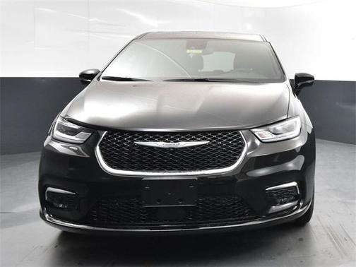 2025 Chrysler Pacifica L