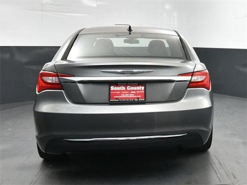 2013 Chrysler 200 Touring