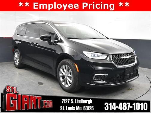 2025 Chrysler Pacifica L