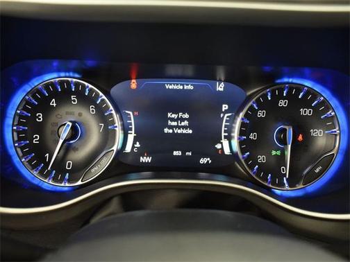 2025 Chrysler Pacifica L