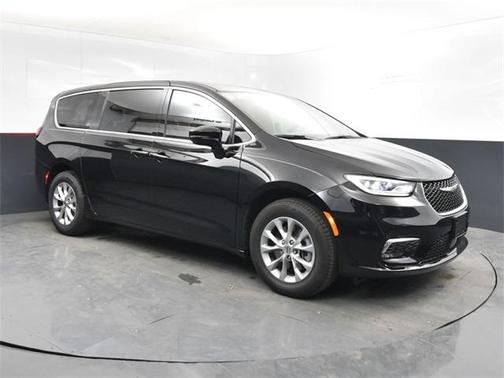 2025 Chrysler Pacifica L