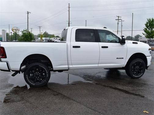 2025 RAM 2500 Big Horn Crew Cab 4x4 6'4' Box