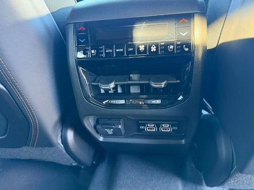 2025 Jeep Grand Cherokee L Summit Reserve