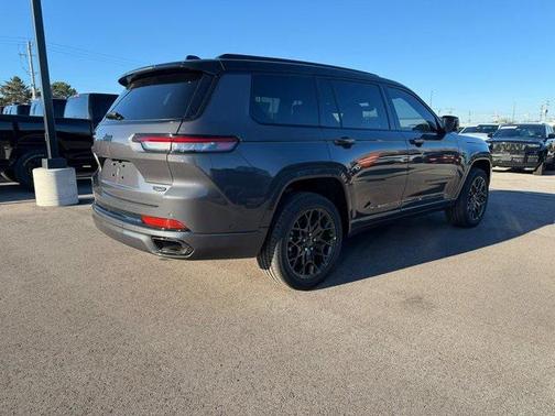 2025 Jeep Grand Cherokee L Summit Reserve