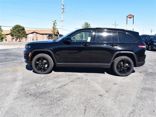 2023 Jeep Grand Cherokee Altitude