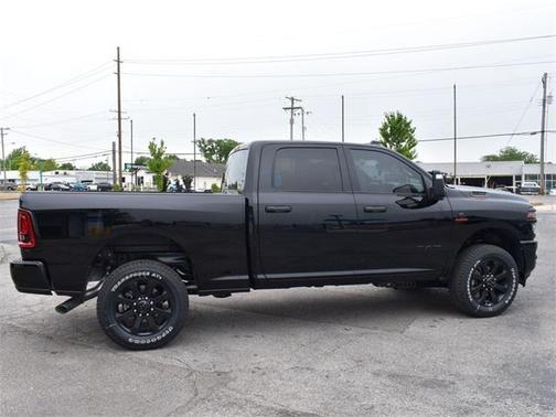 2025 RAM 2500 Big Horn Crew Cab 4x4 6'4' Box