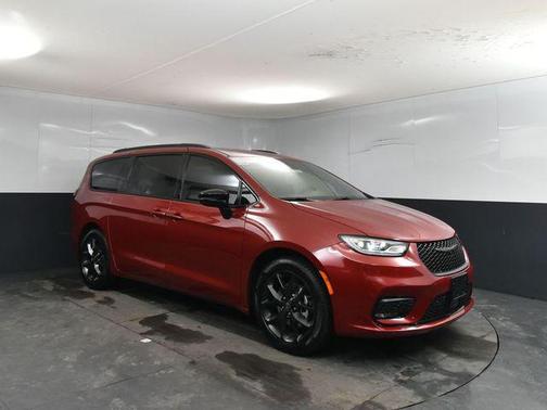 2026 Chrysler Pacifica L