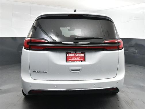 2026 Chrysler Pacifica L