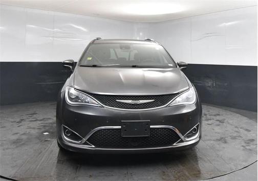 2020 Chrysler Pacifica Touring-L Plus