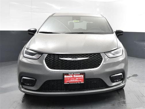 2025 Chrysler Pacifica L