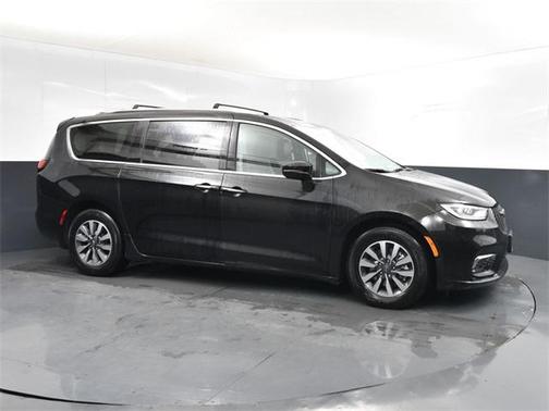 2021 Chrysler Pacifica Hybrid Touring L