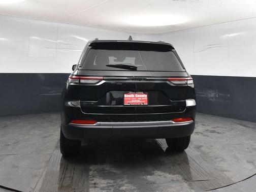 2026 Jeep Grand Cherokee Altitude