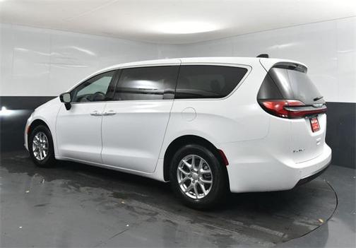 2026 Chrysler Pacifica L