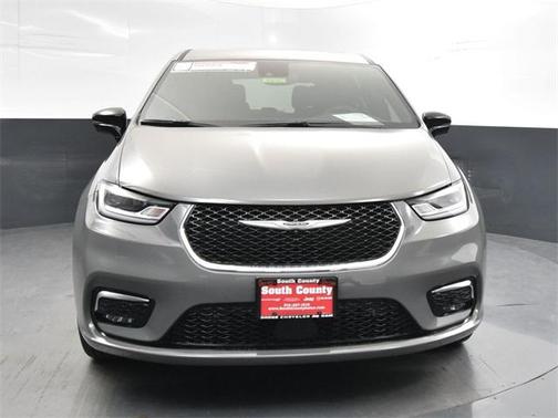 2025 Chrysler Pacifica L