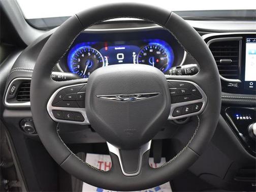 2025 Chrysler Pacifica L