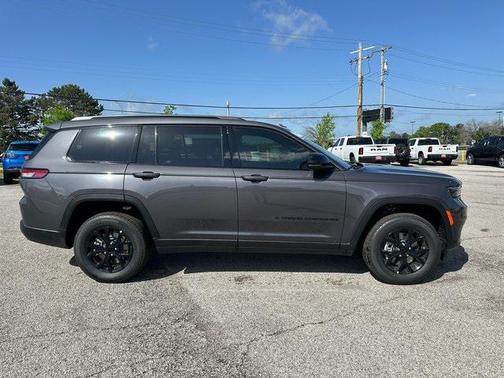 2025 Jeep Grand Cherokee L Altitude
