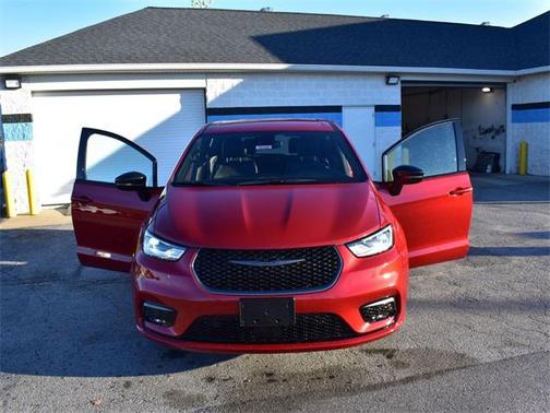 2026 Chrysler Pacifica L