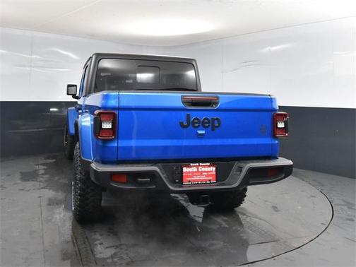 2026 Jeep Gladiator Willys 4x4