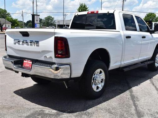 2025 RAM 2500 Tradesman Crew Cab 4x4 6'4' Box
