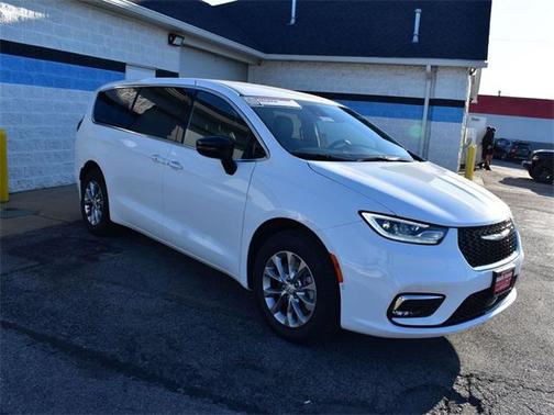 2026 Chrysler Pacifica L